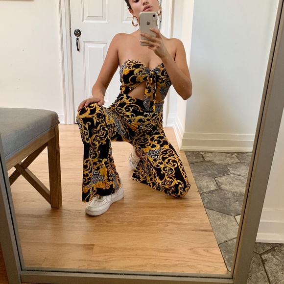 ❌SOLD❌ fashion Nova jumpsuit - Picture 1 of 7